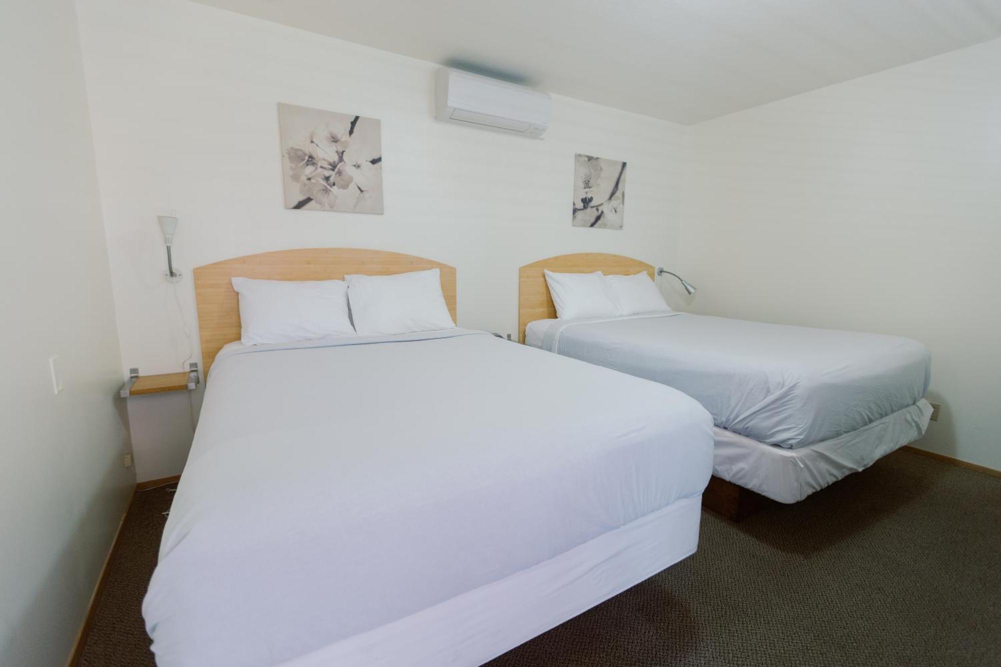 Waterfront Inn Пентиктон Экстерьер фото